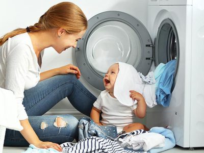 شستن لکه لباس کودک